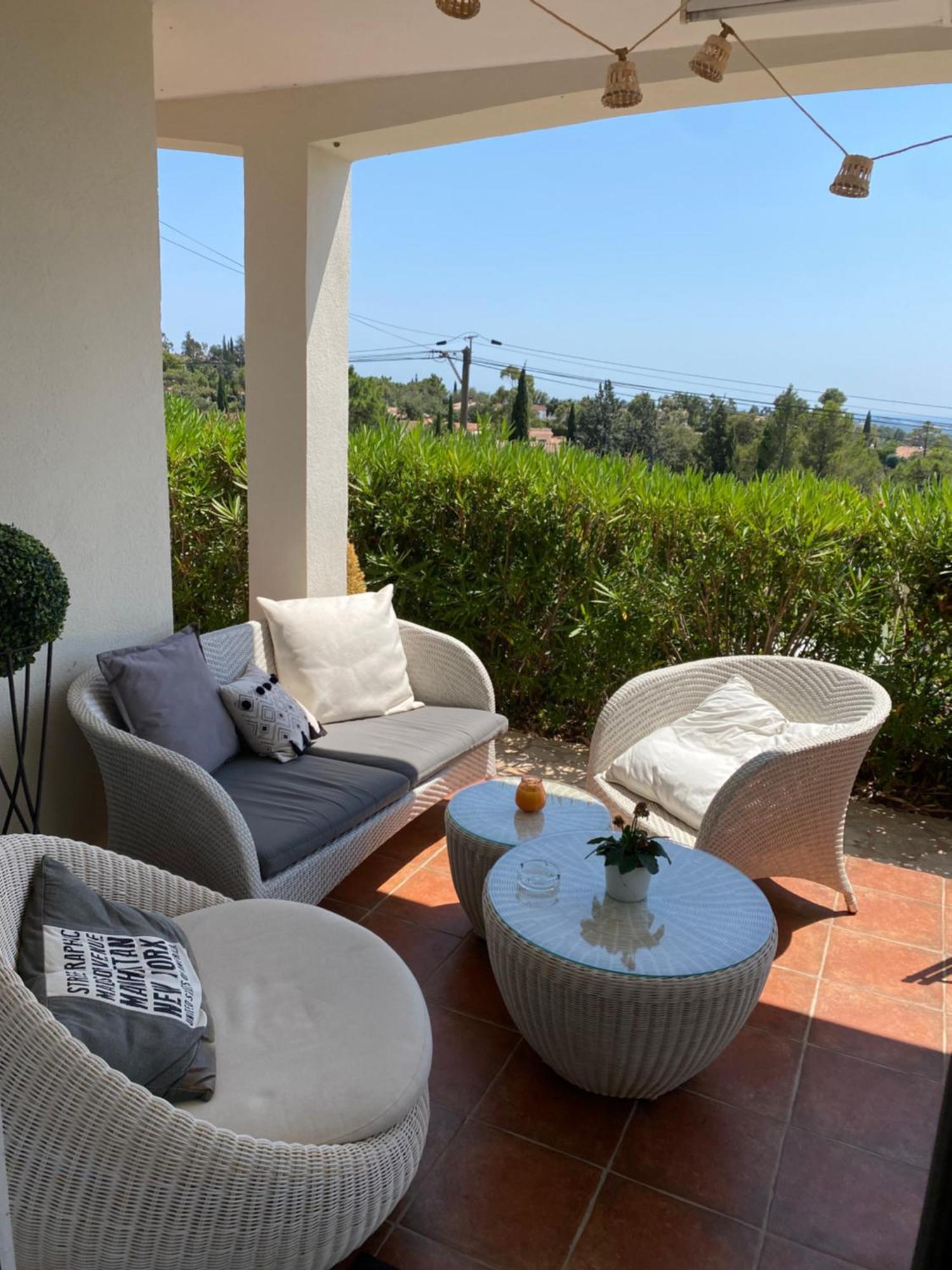 Hébergement de vacances Maison Au Calme Dans Privee Avec Piscine Vue Fréjus