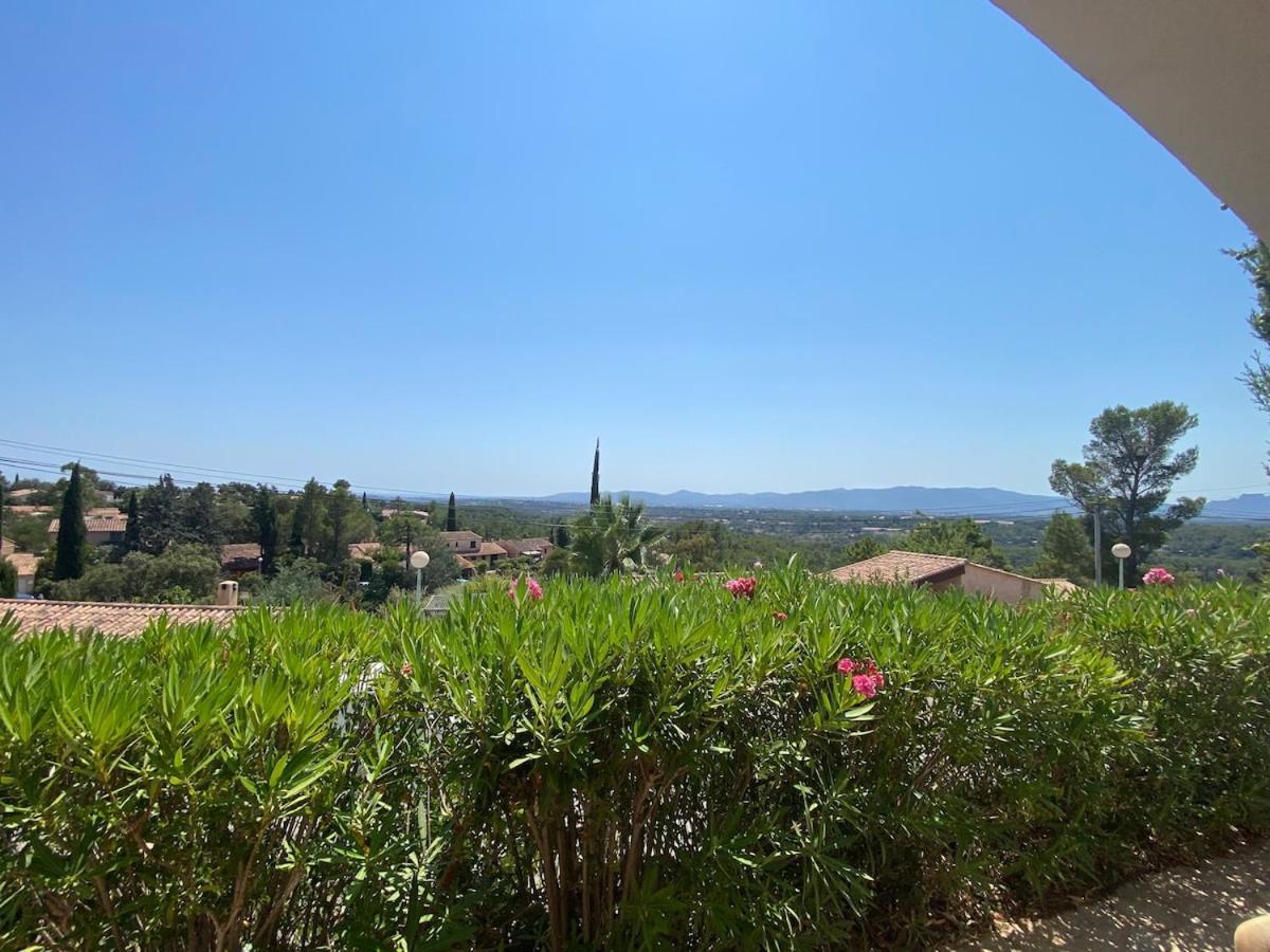 Maison Au Calme Dans Privee Avec Piscine Vue * Fréjus