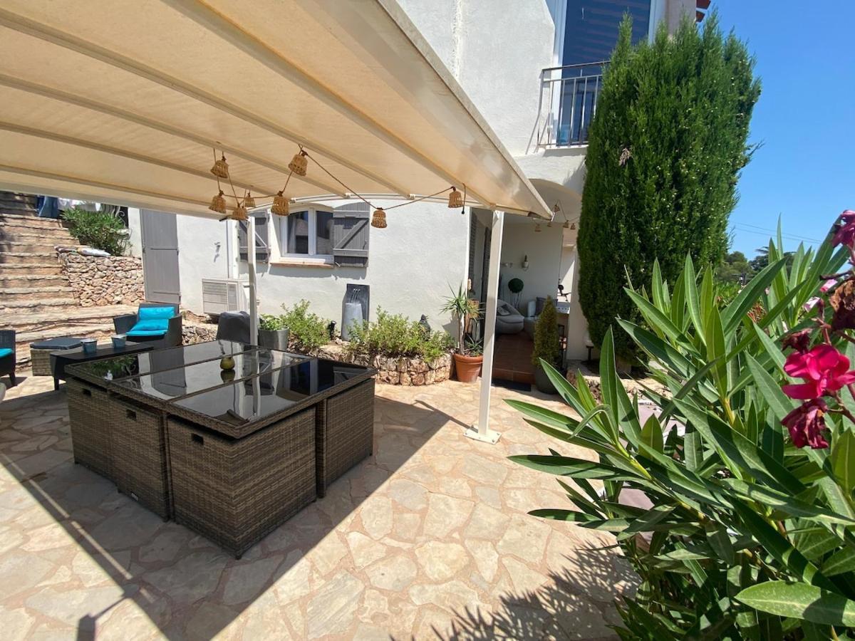 Maison Au Calme Dans Privee Avec Piscine Vue *