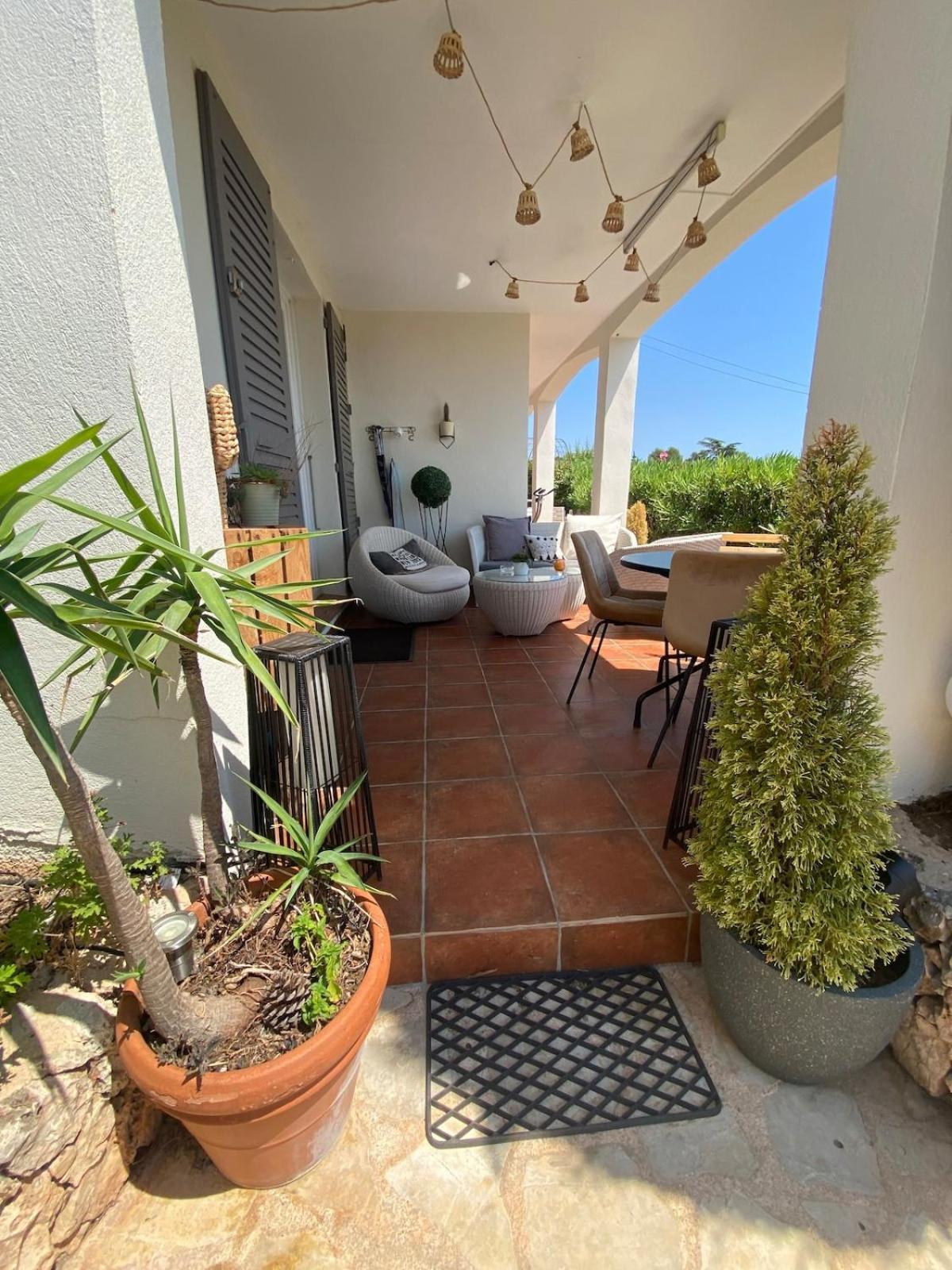 Maison Au Calme Dans Privee Avec Piscine Vue Hébergement de vacances *